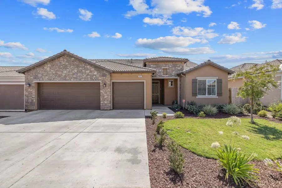 3432 N Atwood Court, Visalia, CA 93291 - Image #2