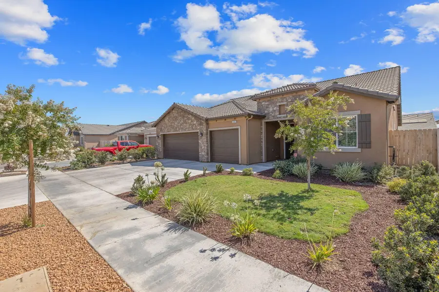 3432 N Atwood Court, Visalia, CA 93291 - Image #3