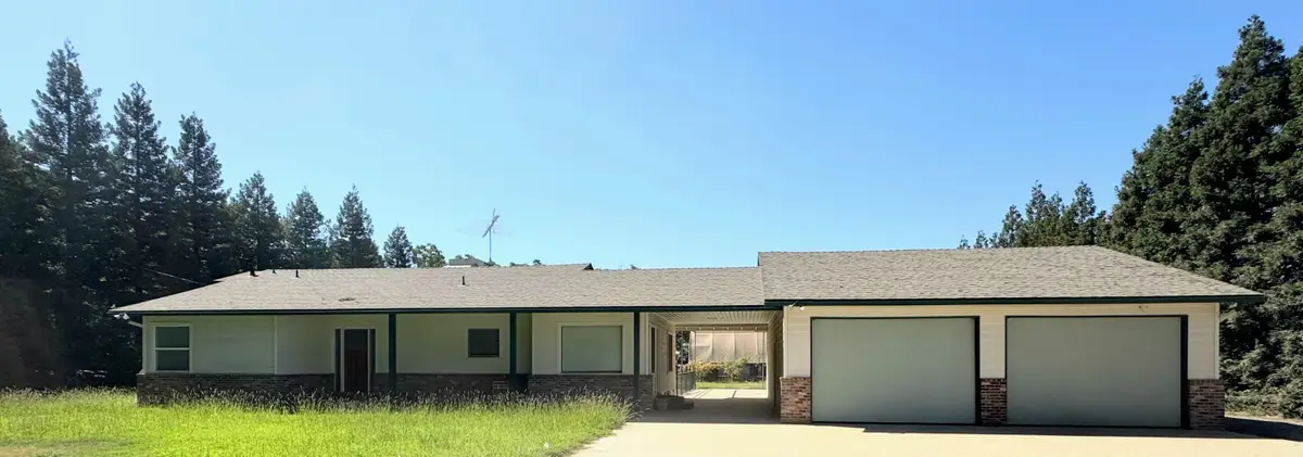 15061 Ave 288, Visalia, CA 93292 - Image #1