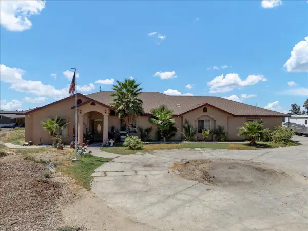 15084 18 1/2 Avenue, Lemoore, CA 93245