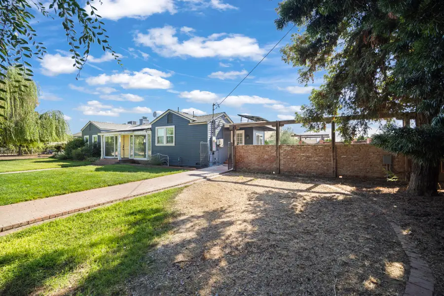 23405 328th Avenue, Woodlake, CA 93286 - Image #2