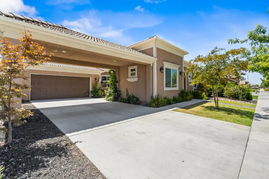 4629 W Prescott Court, Visalia, CA 93291 - Image #2