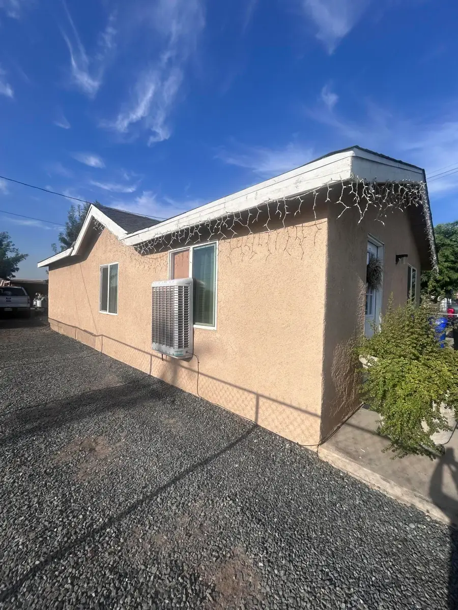 1362 W Northgrand Avenue, Porterville, CA 93257 - Image #2