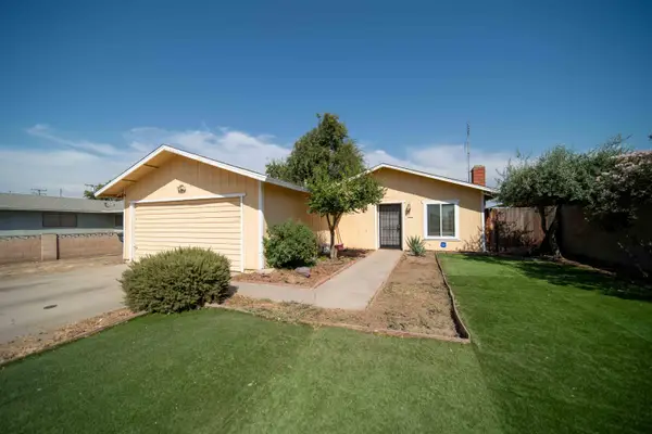 980 S Spruce Street, Tulare, CA 93274