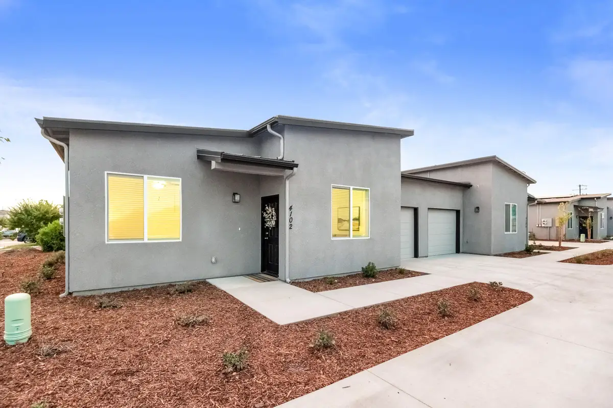 4132-4136 E Kaweah, Visalia, CA 93292 - #1