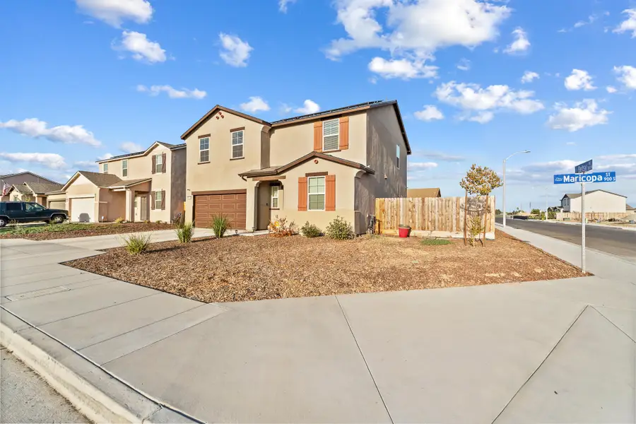 942 Maricopa Street, Tulare, CA 93274 - #2