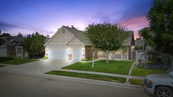 2570 Trapper Springs Avenue, Tulare, CA 93274