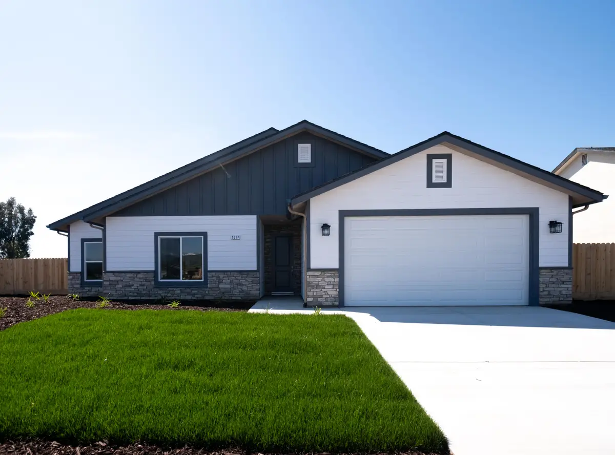 1017 N Cypress Street, Woodlake, CA 93286 - Image #1