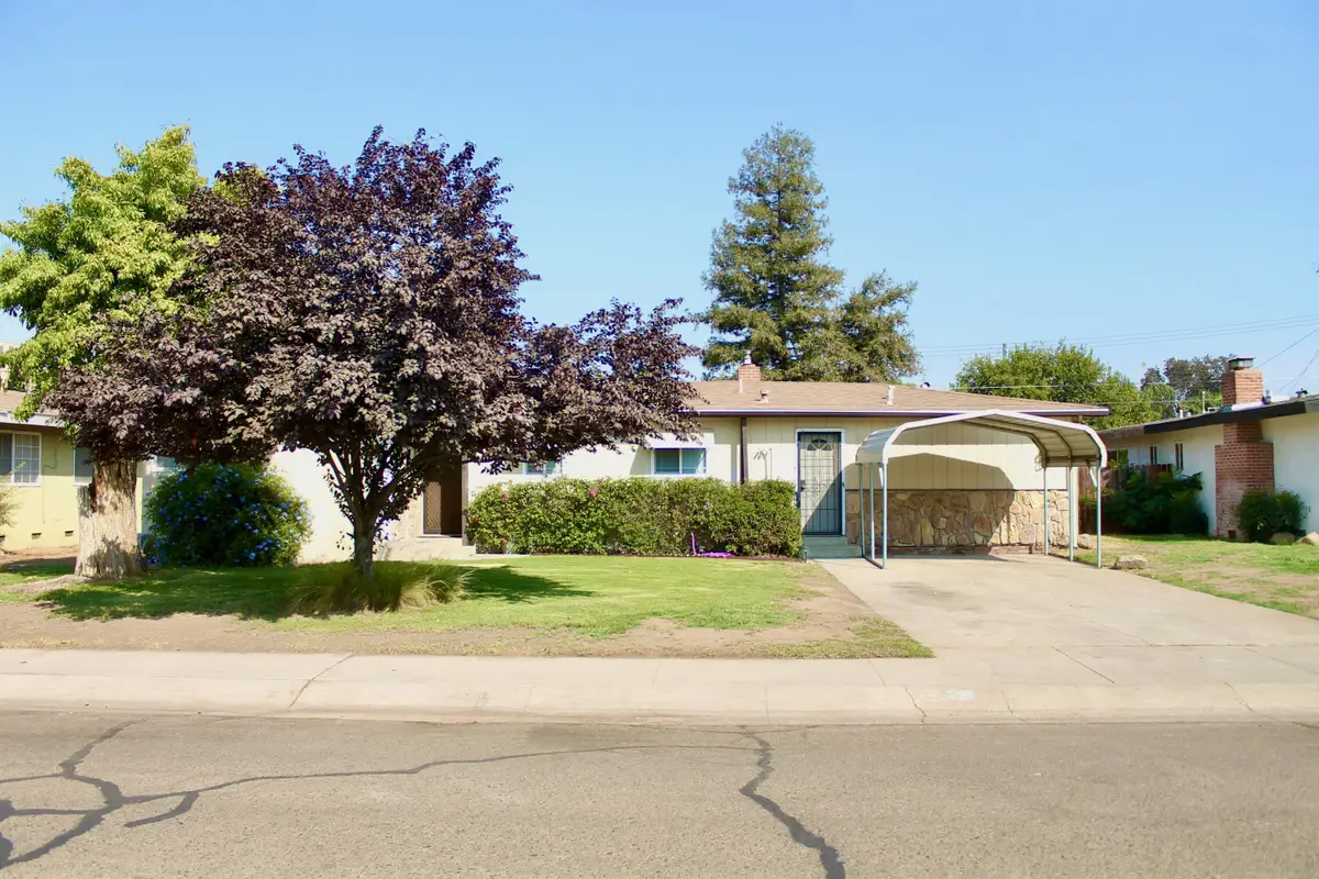 2528 S Watson Street, Visalia, CA 93277 - Image #1