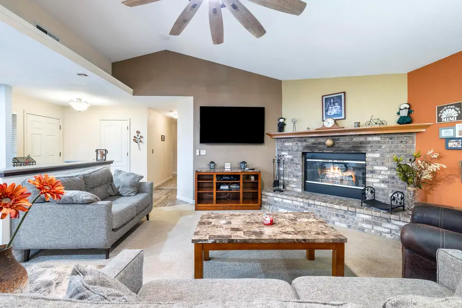 7214 Lupine Drive, Sanger, CA 93657 - Image #2