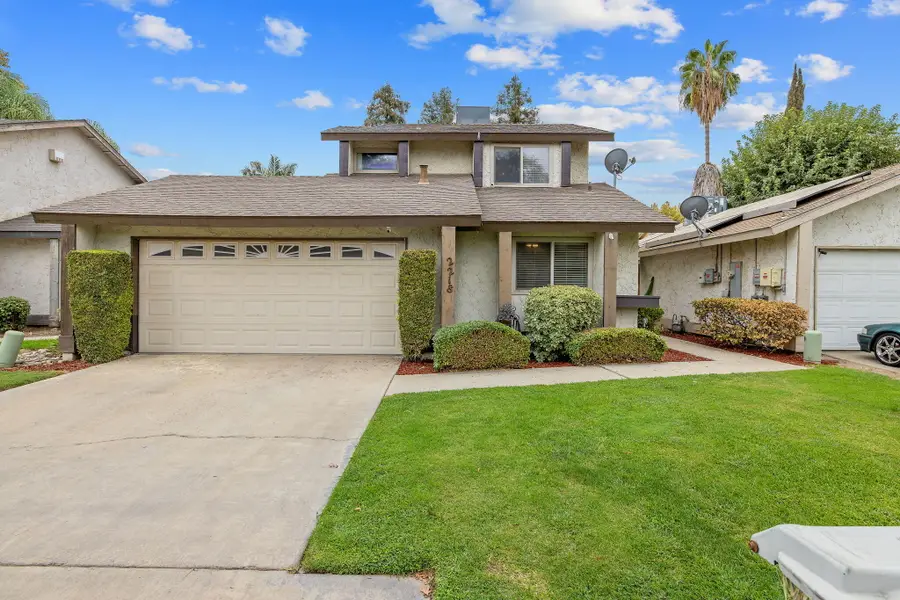 2218 N Oakhurst Street, Visalia, CA 93292 - Image #2