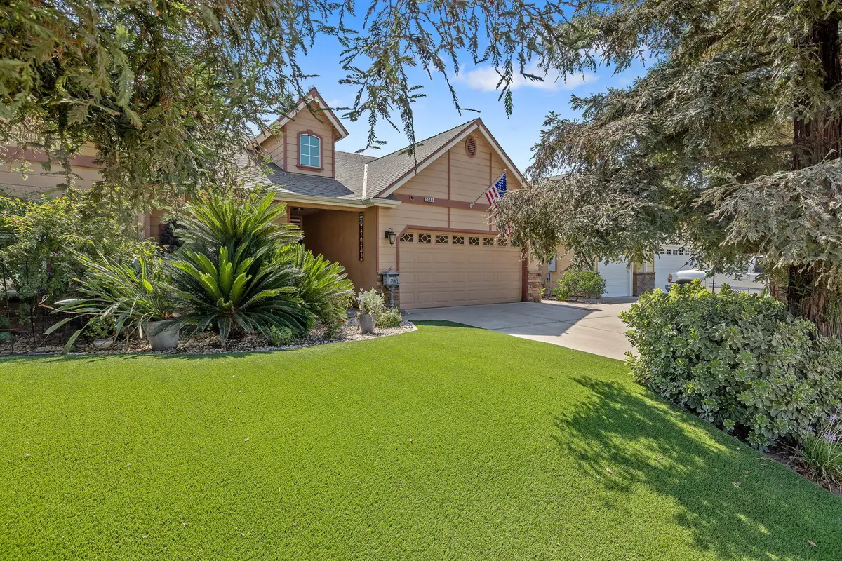 5045 W Modoc Avenue, Visalia, CA 93291 - #1