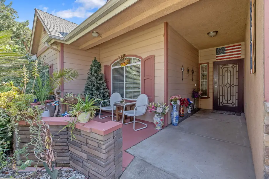 5045 W Modoc Avenue, Visalia, CA 93291 - #3