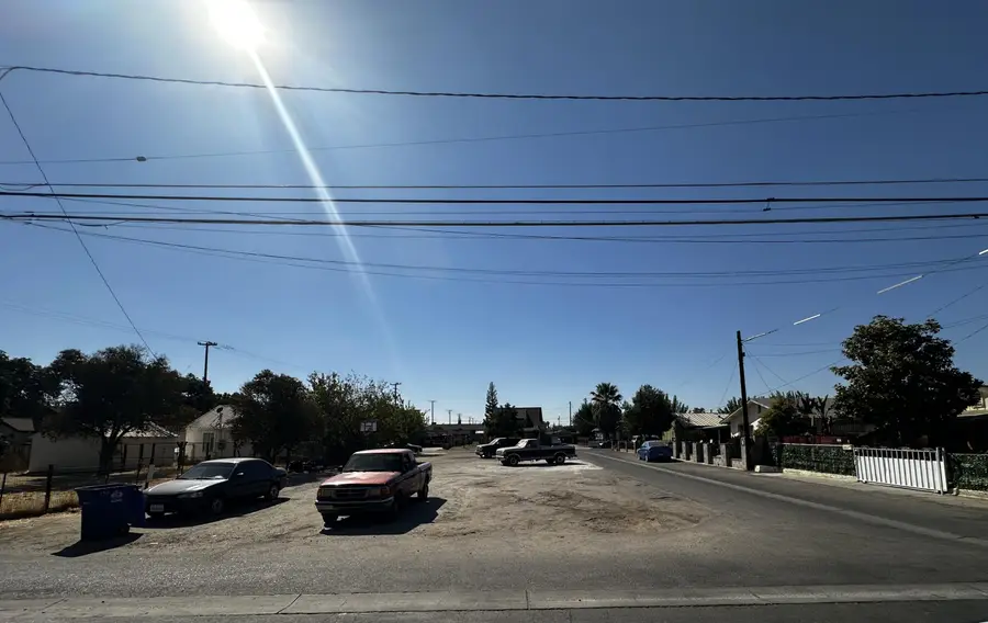 N Palm Street, Woodlake, CA 93286 - Image #2