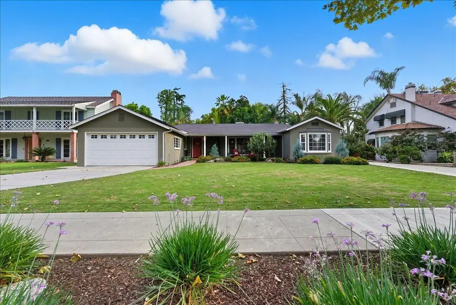 861 E Sycamore Avenue, Tulare, CA 93274 - Image #2