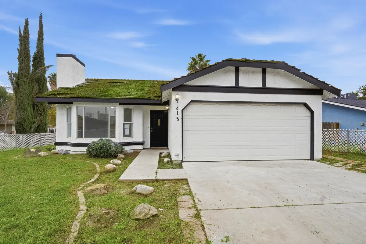 315 W Meadow Drive, Tulare, CA 93274 - Image #1