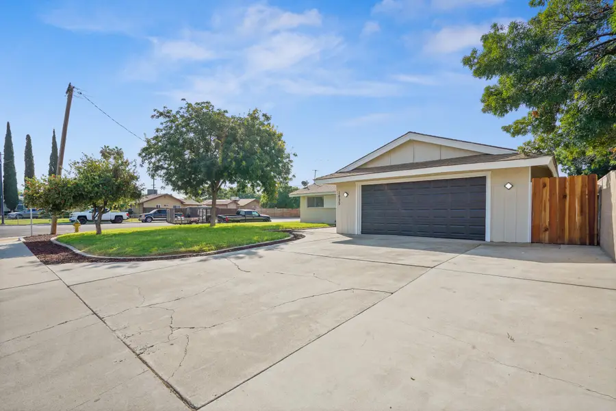 1025 Linda Lane, Lemoore, CA 93245 - Image #3