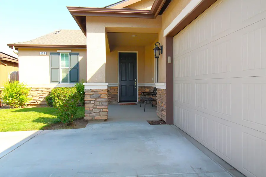 134 W Kimball Avenue, Visalia, CA 93277 - Image #3