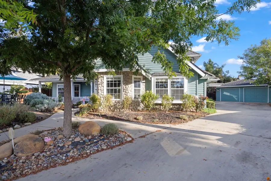 3900 W Allen Court, Visalia, CA 93291 - #3