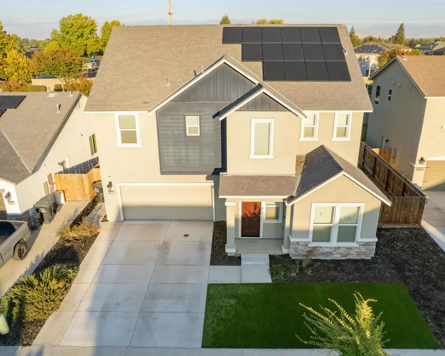 2242 S Manzanita Court, Visalia, CA 93292 - Image #3