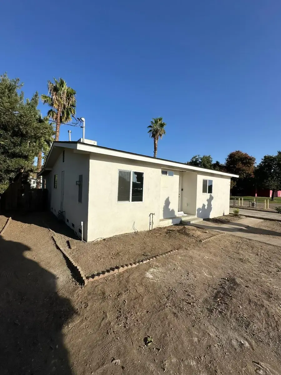 16 S Plano Street, Porterville, CA 93257 - Image #3