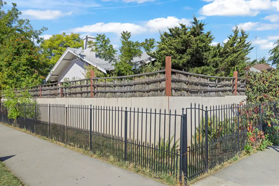 601 N Church Street, Visalia, CA 93291 - Image #3