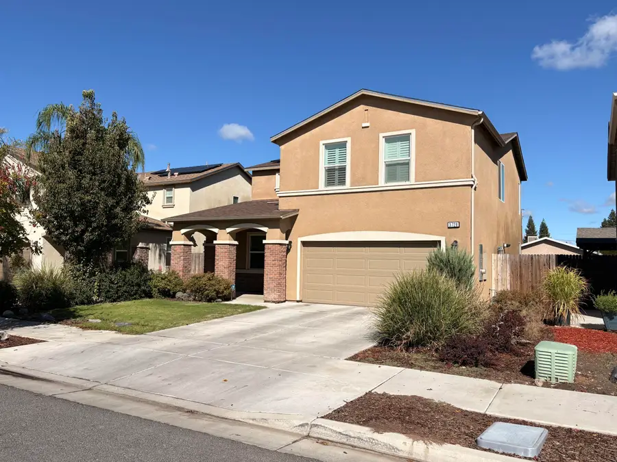 3728 E Kaweah Avenue, Visalia, CA 93292 - Image #2