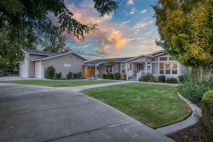 8646 Cairo Avenue, Laton, CA 93242 - Image #3