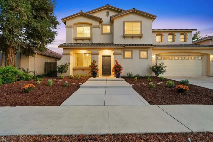 2671 Lakeridge Avenue, Tulare, CA 93274 - Image #3