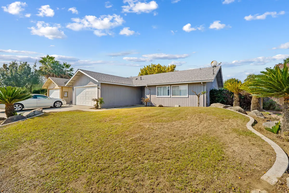 1041 Greenfield Drive, Porterville, CA 93257 - Image #1