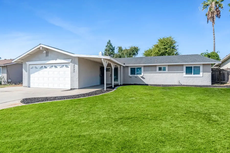 3731 S Mountain Court, Visalia, CA 93277 - Image #2