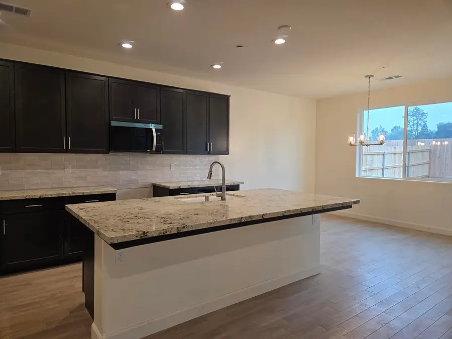 2250 N Hilton Street #Syc29, Visalia, CA 93291 - Image #2