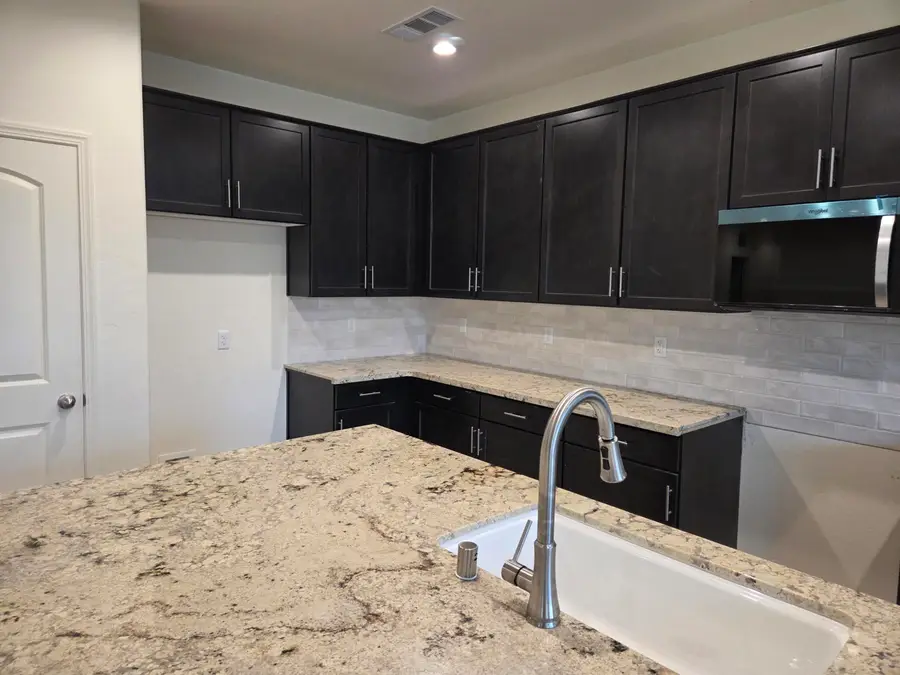 2250 N Hilton Street #Syc29, Visalia, CA 93291 - Image #3