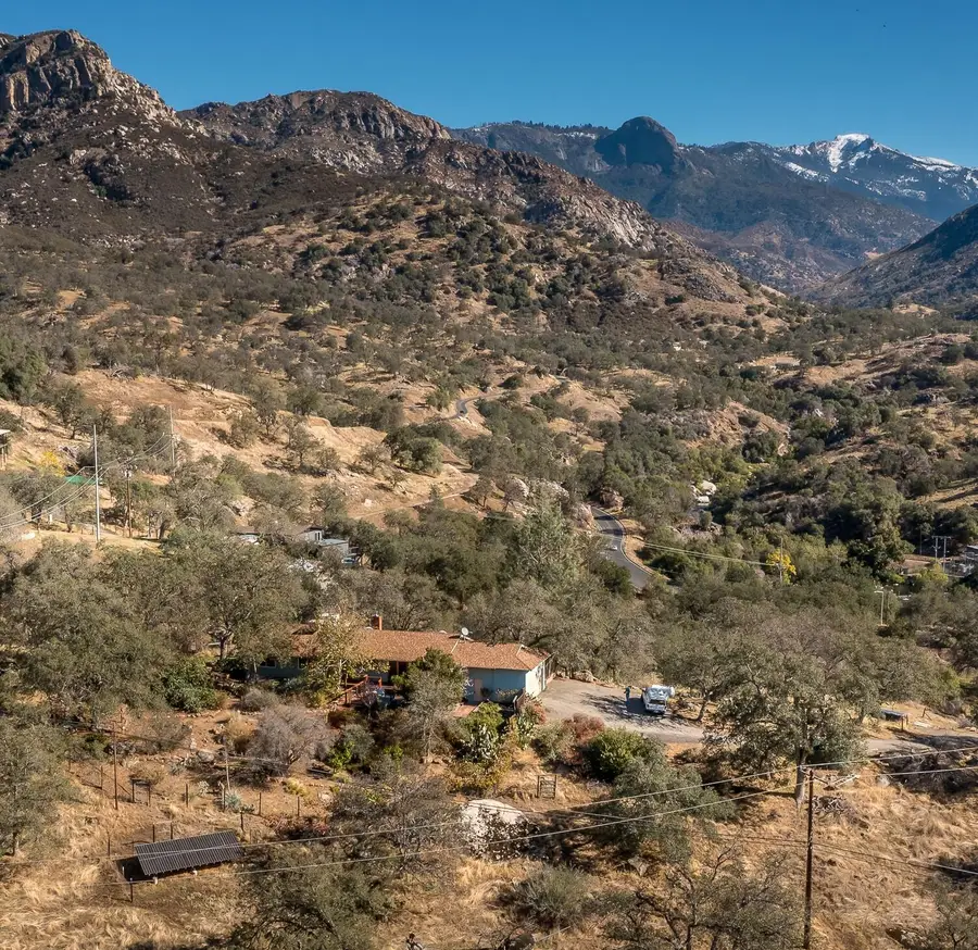 46685 Sycamore Drive #D, Three Rivers, CA 93271 - Image #3