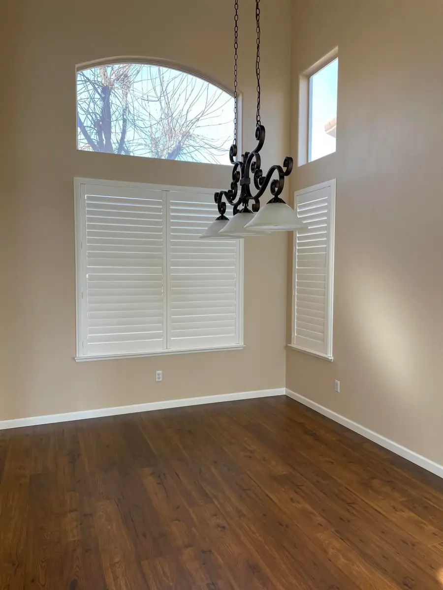 989 Laguna Drive, Lemoore, CA 93245 - Image #3