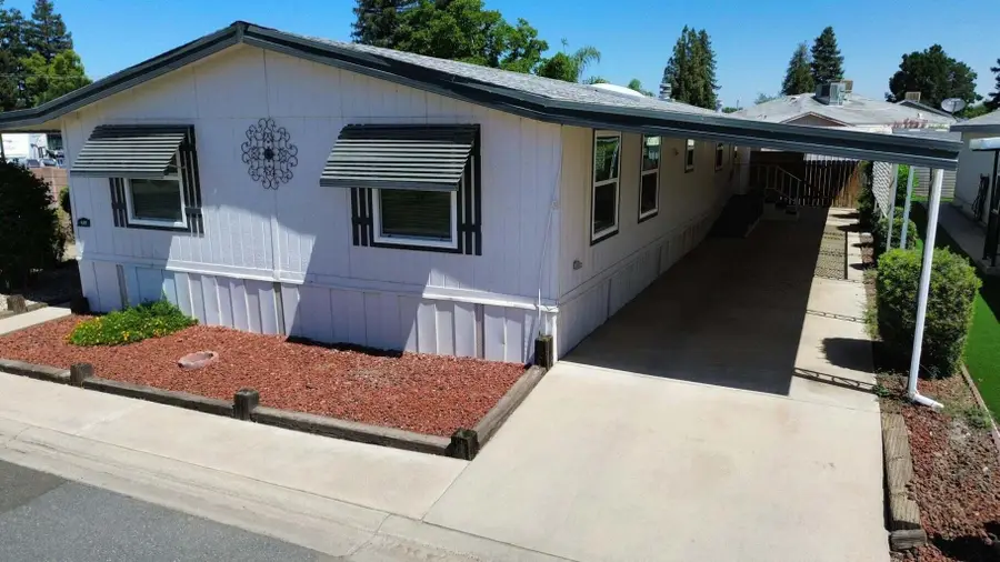 2300 W Morton Avenue #Sp. 135, Porterville, CA 93257 - Image #2