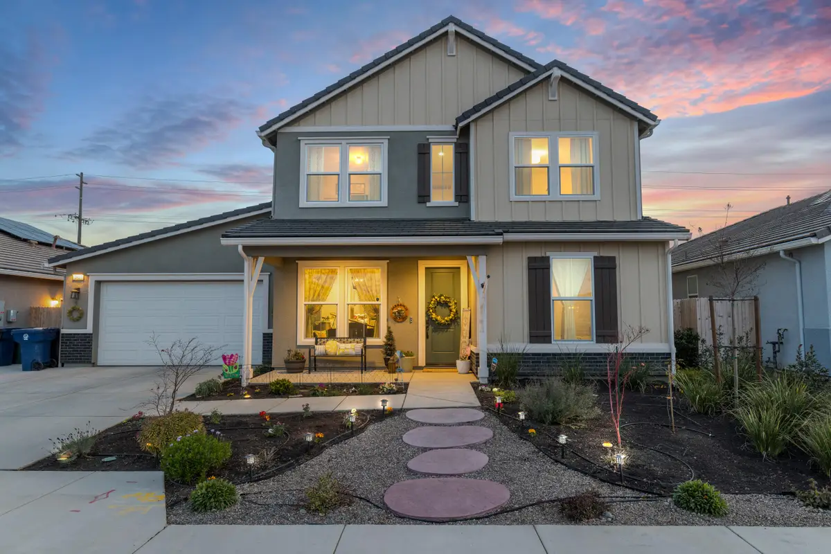 2827 Sand Hills Avenue, Tulare, CA 93274 - Image #1