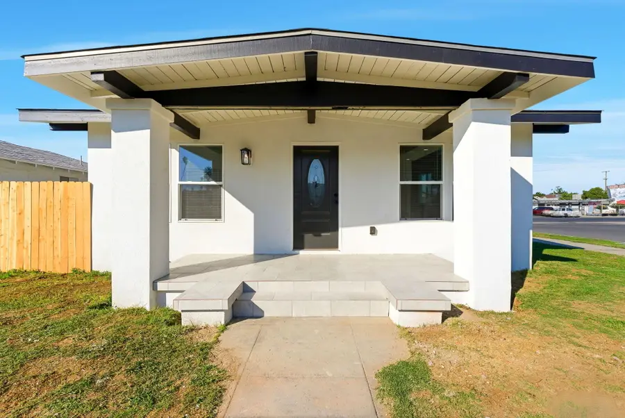 3763 E Verrue Avenue, Fresno, CA 93702 - Image #2