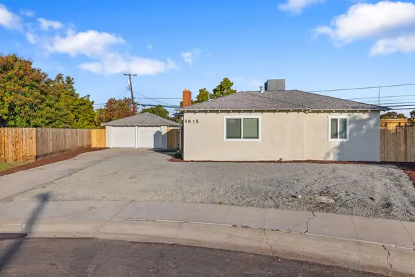 3015 E Simpson Avenue, Fresno, CA 93703