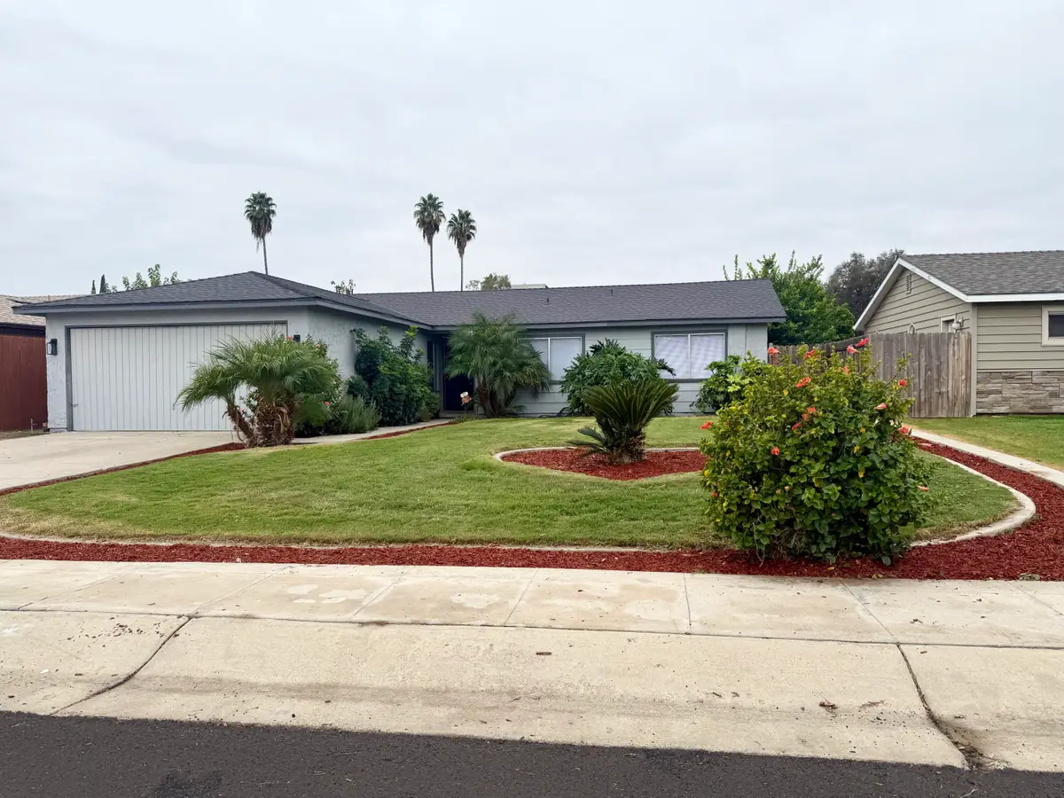 1709 S Noyes Street, Visalia, CA 93277 - #1