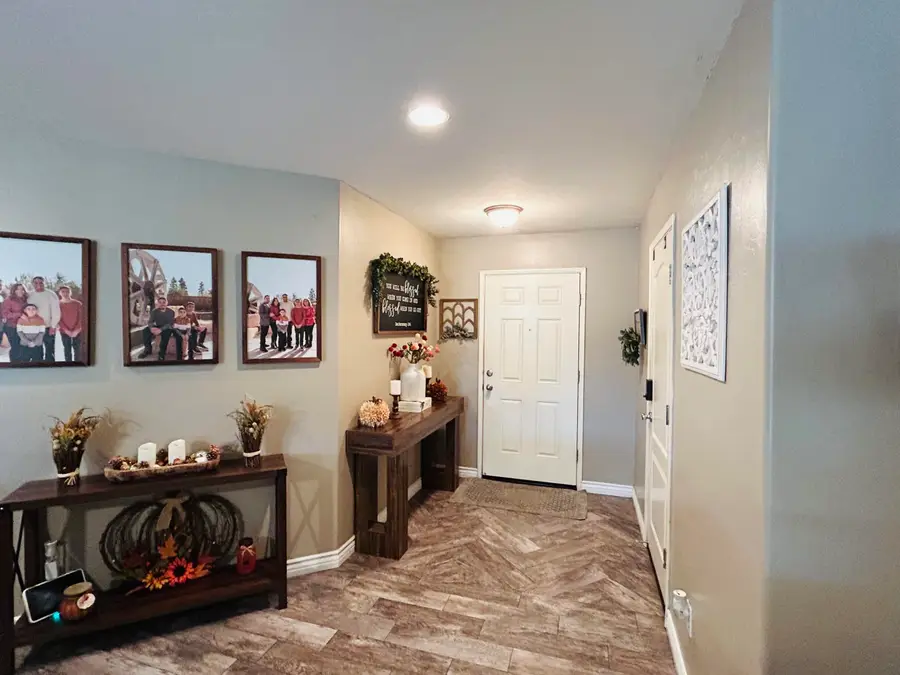 2113 E Delta Court, Visalia, CA 93292 - Image #3