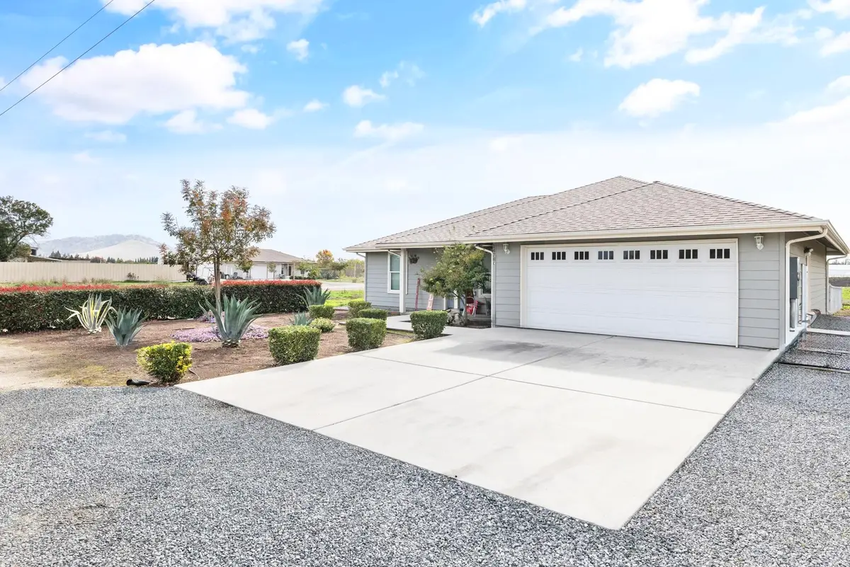 1478 N Belmont #E, Exeter, CA 93221 - Image #1