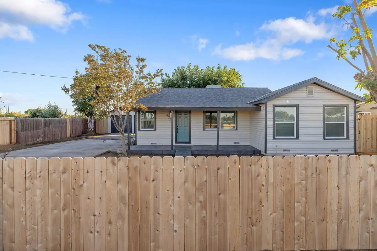 4722 E Florence Avenue, Fresno, CA 93725 - Image #1