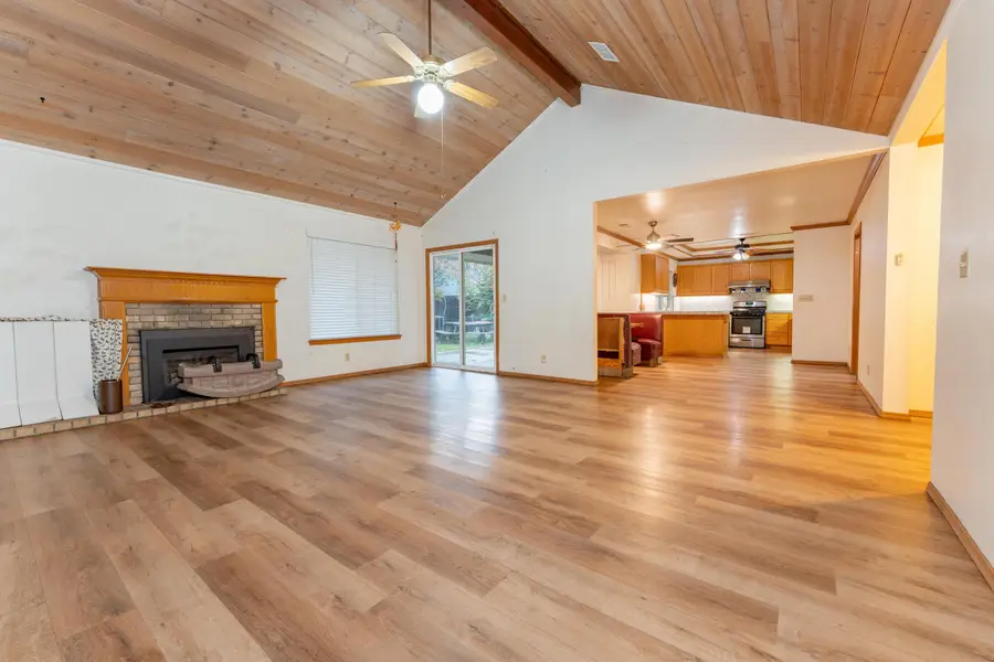 465 W Fargo Avenue, Hanford, CA 93230 - Image #3