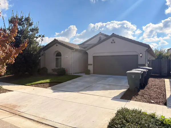 1003 W Porter Avenue, Visalia, CA 93291