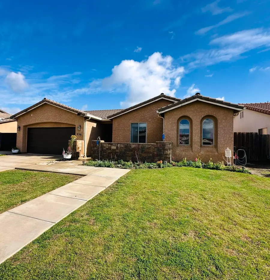 936 N Red Oak Street, Porterville, CA 93257 - Image #2
