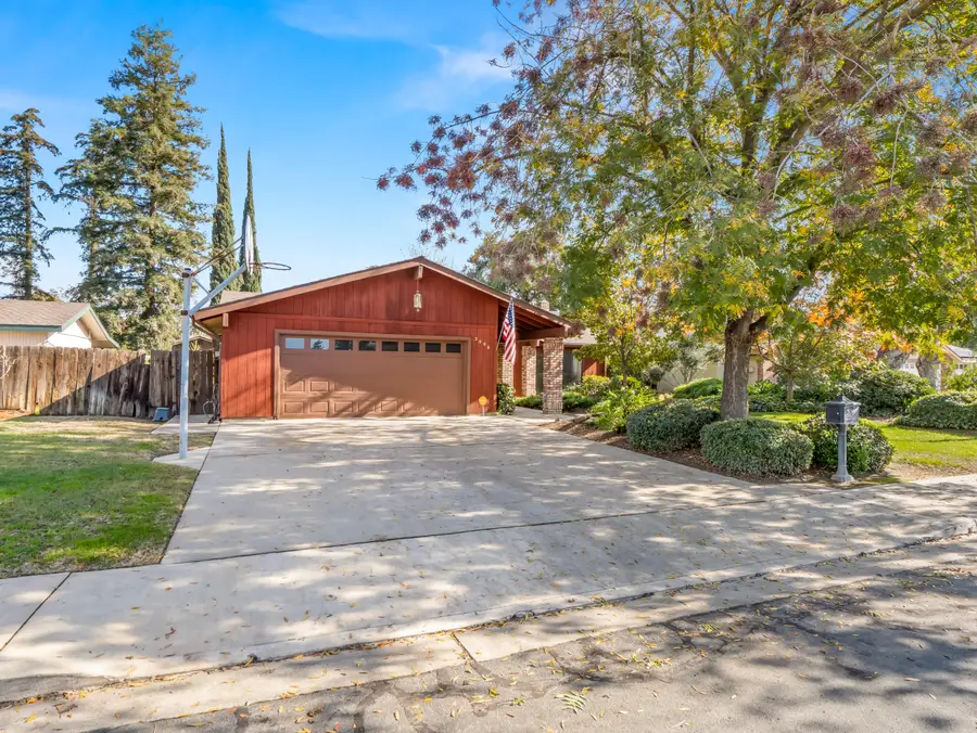 3006 S Vintage Street, Visalia, CA 93277 - Image #2
