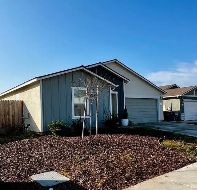 619 W Bravo Ave Avenue, Woodlake, CA 93286 - #2