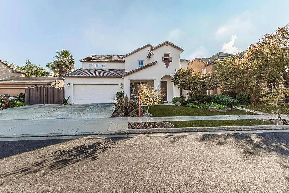 3046 Indianapolis Avenue, Clovis, CA 93619 - Image #1