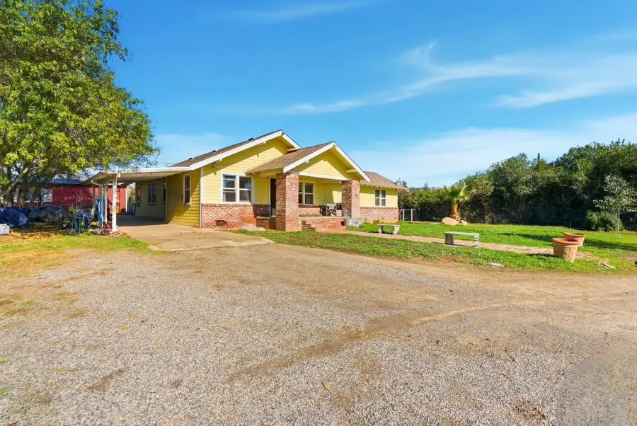 37801 Rd 200, Woodlake, CA 93286 - Image #3